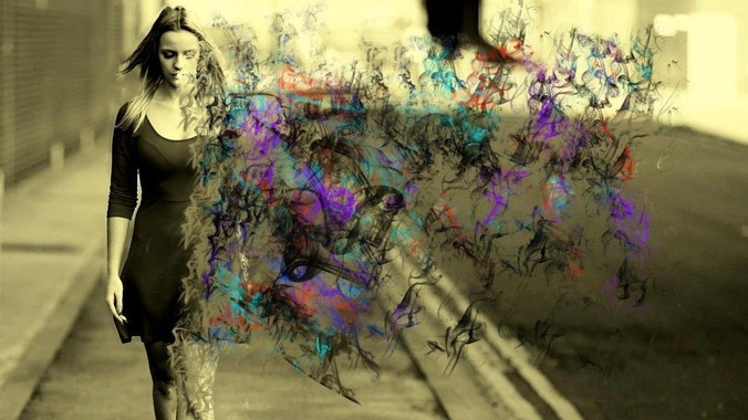 为什么章若楠和杨超越长得很像，男人却更喜欢章若楠，认为有女人味，而觉得杨超越像小女孩？